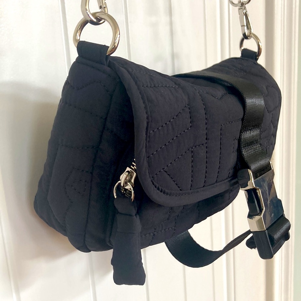 Topshop Nina abstract stich crossbody bag in black - Picture 4 of 10